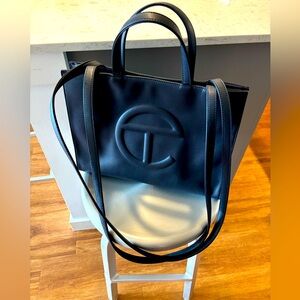 Telfar Shopping Bag / Medium / Navy
